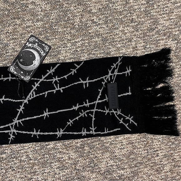 NWT Killstar knit Give Me Space winter scarf🧣 - Picture 7 of 13